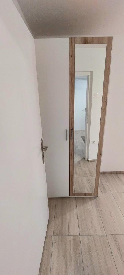 Jo-Ma Apartma - Safe Parking Ljubljana Eksteriør billede