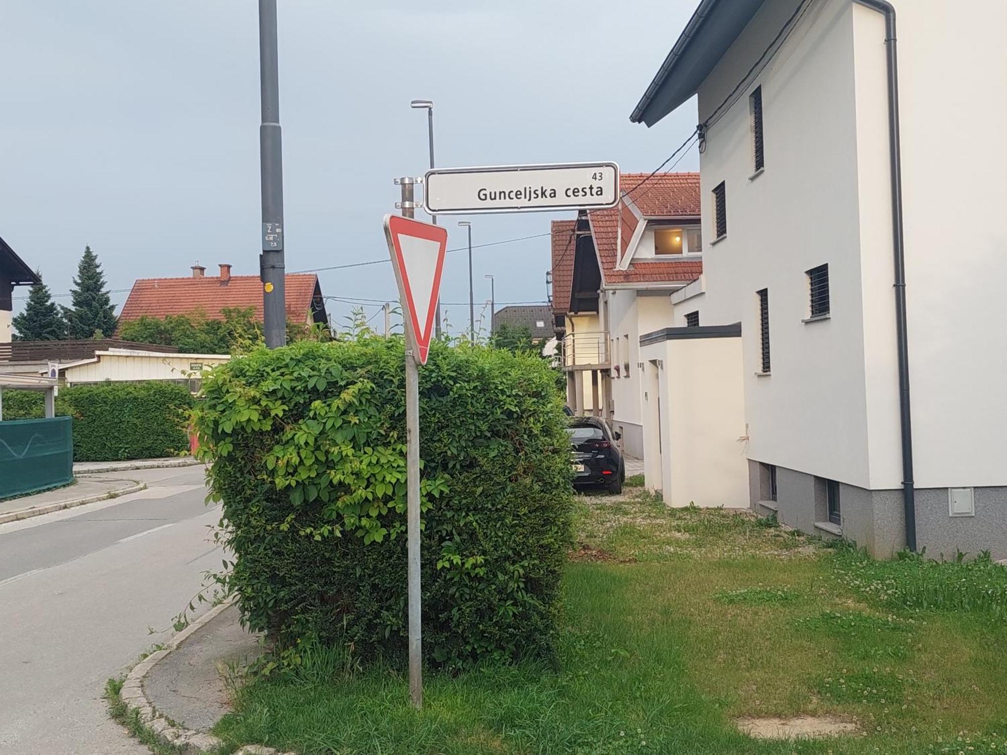 Jo-Ma Apartma - Safe Parking Ljubljana Eksteriør billede