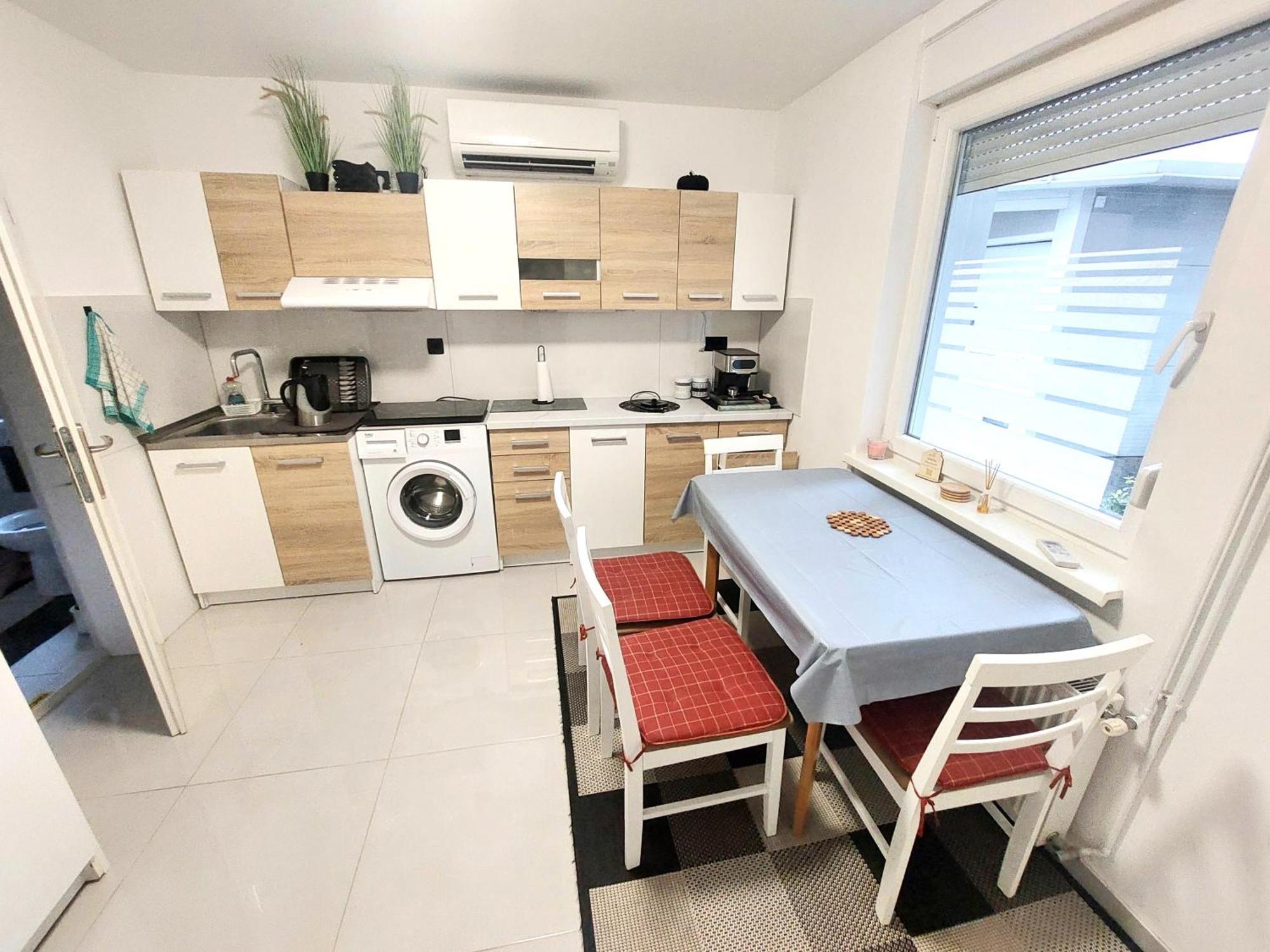 Jo-Ma Apartma - Safe Parking Ljubljana Eksteriør billede